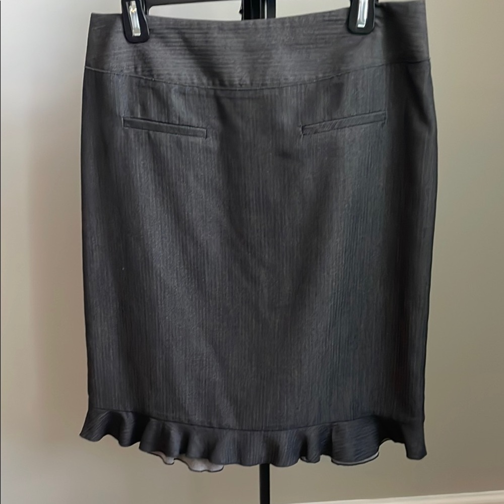 New Directions Gray Knee-Length Pencil Skirt